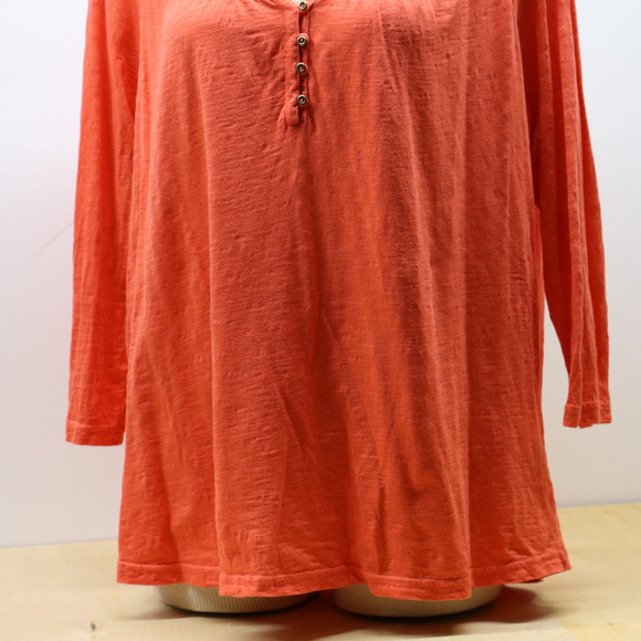 Natural Reflections Deep Orange Vneck Blouse 1X - Picture 8 of 8